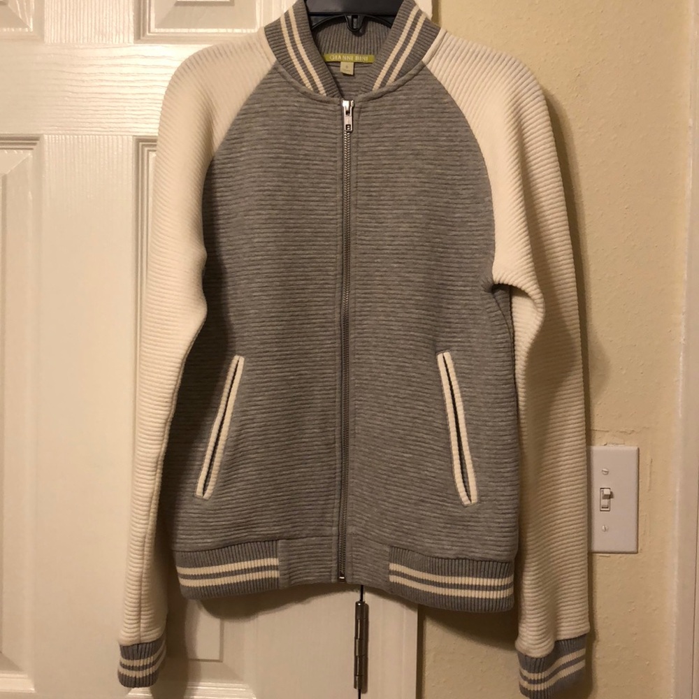 Gianni Bini small white and grey jacket